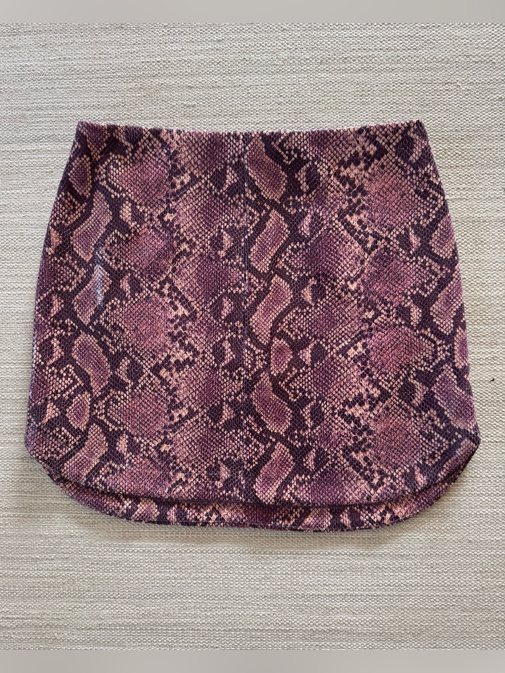 Wild Honey purple snakeskin print faux leather zip closure mini skirt women’s S